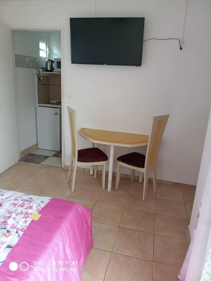 Trois Mares Charmant Studio Dans Le Sud, Ideal Pour Un Couple מראה חיצוני תמונה