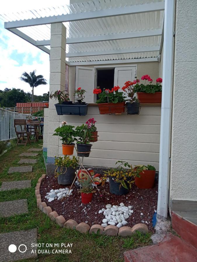 Trois Mares Charmant Studio Dans Le Sud, Ideal Pour Un Couple מראה חיצוני תמונה